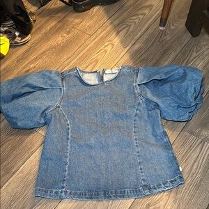 Levi’s denim puff sleeve top